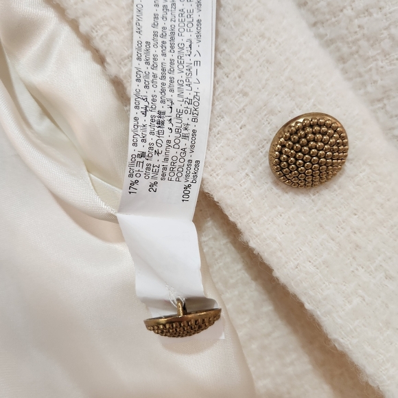 Elegant Cream Women's Coat - Picture 8 of 8